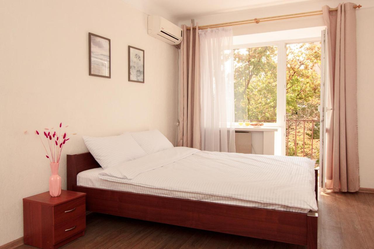 Apartment On Sobornyi Avenue 61 Oleksandriia Екстериор снимка
